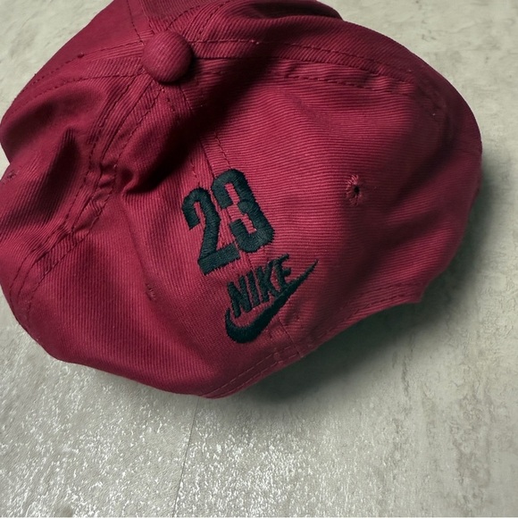 Vintage 90's Nike Air Jordan hat Maroon Cap with Black Jumpman Jordan - Picture 4 of 8